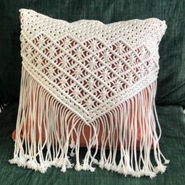 Gối sofa thắt macrame - M7